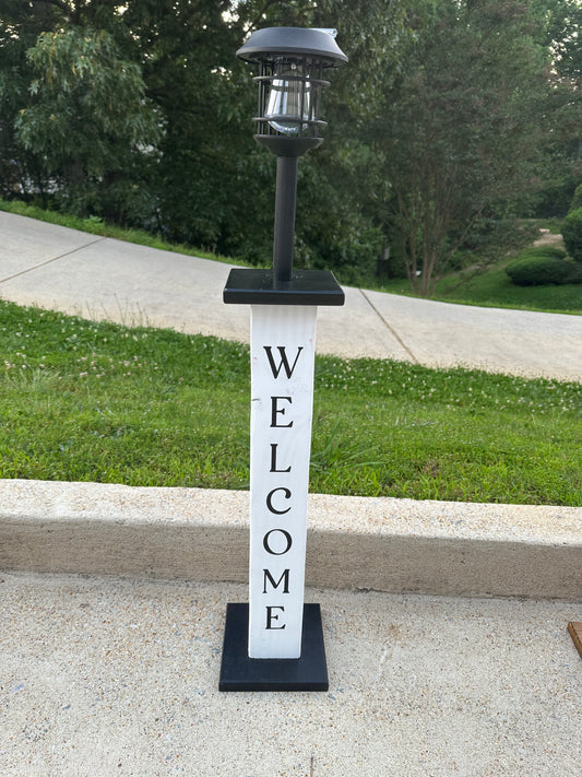 Solar Light Post - Welcome White with Black letters